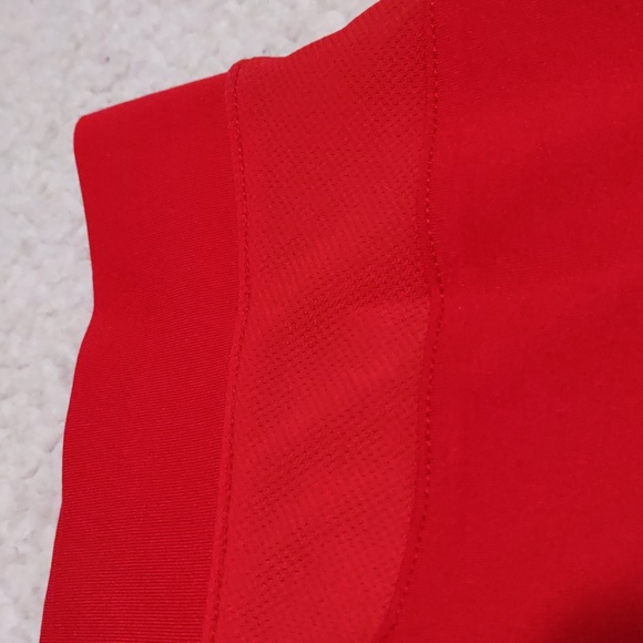 Under Armour Activewear Heatgear Loose Skirt Skort Elastic Red Size M NWT - Picture 5 of 14